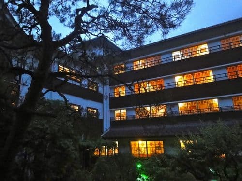四万温泉の女子旅予算はいくら?2026年版・宿代・交通費・費用目安まとめ